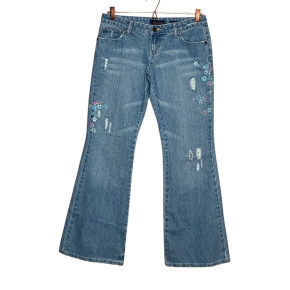 Vintage 00s Y2K Aeropostale 3 4 Short Flare Distressed Low‎ Rise Floral Jeans - Picture 1 of 6